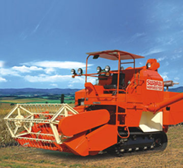 Track Type Combine Harvestor